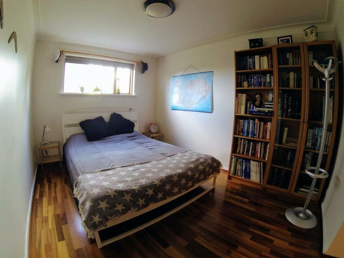 Skjolbraut - Cozy Apartment - Central Location - Free Parking - Close To A Public Swimming Pool And Sky Lagoon Reykjavik Ngoại thất bức ảnh
